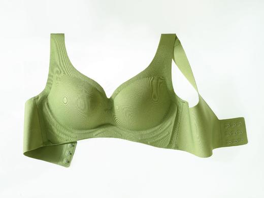 【舒适健康亲肤！无痕杯面3D立体！】新款软支撑上托聚拢小胸无痕内衣女，舒适透气收副乳无钢圈美背文胸，柔软贴身 展现美背线条的精致内衣 商品图4