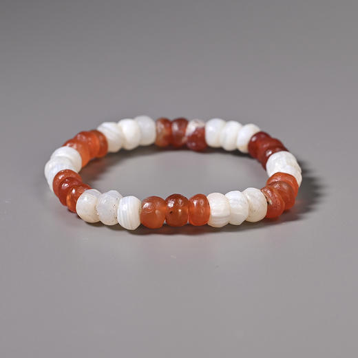 西亚高古红白玛瑙手串 商品图1