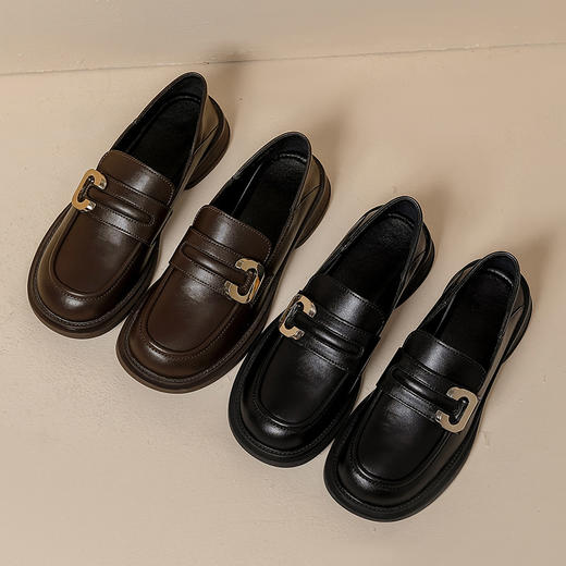 【女鞋专场】2023年春季新款厚底真皮乐福鞋圆头踩后跟一脚蹬学院风小皮鞋女 商品图1