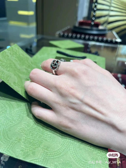 Gucc*双G钥匙戒指 商品图2