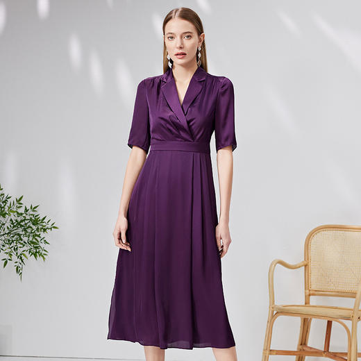 EITIE爱特爱气质中袖西装领收腰连衣裙垂坠高级通勤夏新款B07136 商品图9