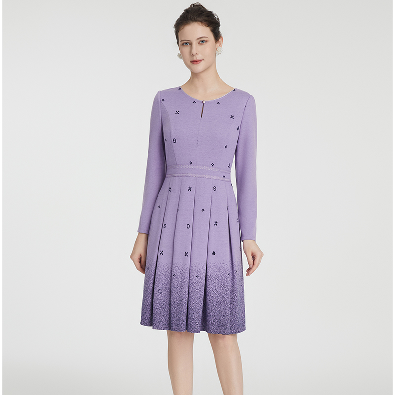 司歌圆领长袖针织弹力连衣裙冬柔软收腰A881146