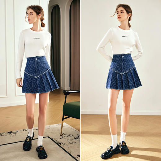 OLrain欧芮儿米白色T恤女秋冬2023新款百搭显瘦套头印花字母长袖 商品图4