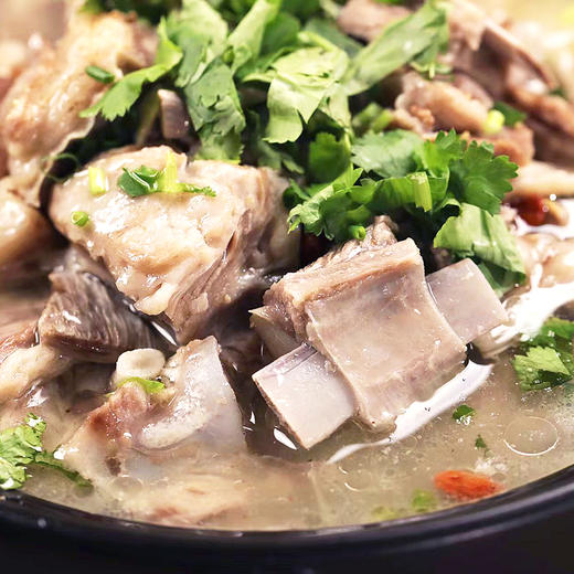 『正宗盐池滩羊肉』鲜嫩不膻，奶香醇浓，被奉为“羊肉圣品”，吃天然中草药、喝沟泉水长大 商品图13