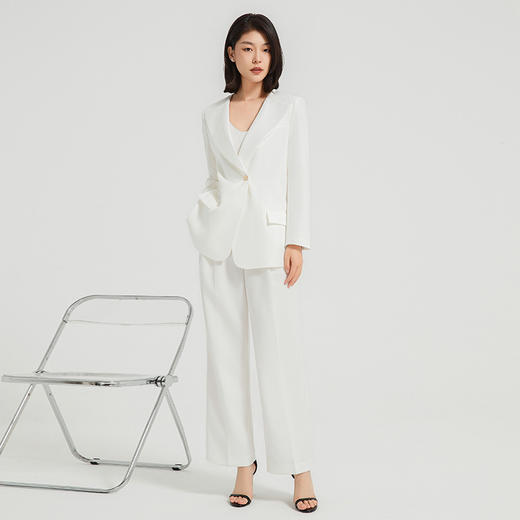 IWY/干练白色一粒扣西装套装女秋冬新款职业装套装高端商务工作服C13518+P33518-白色 商品图0