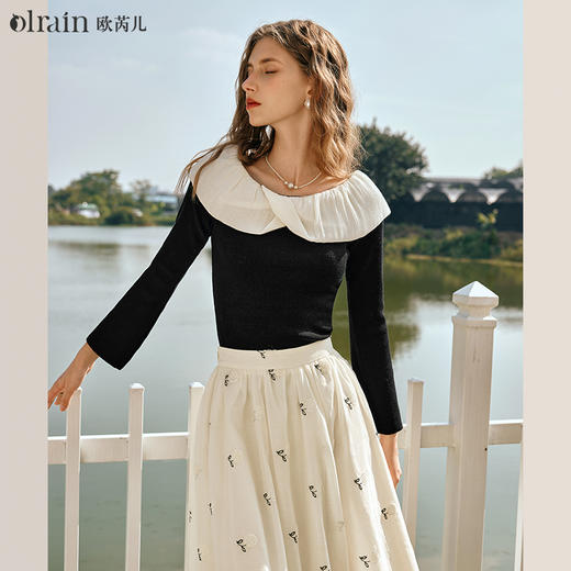 OLrain欧芮儿法式黑色针织衫女早春2024年新款一字领长袖打底衫 商品图0