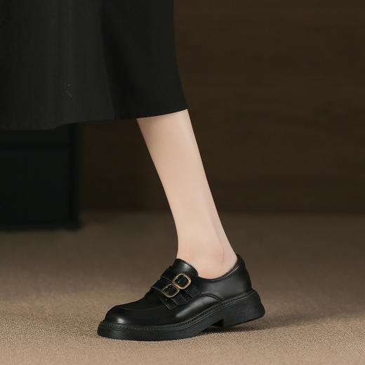 【女鞋专场】英伦厚底真皮乐福鞋2023年春秋新款圆头一脚蹬学院风小皮鞋女单鞋 商品图5