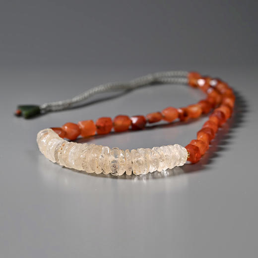 西亚高古车轮白水晶+精工磨面红玛瑙项链 商品图1