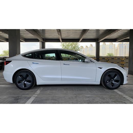 特斯拉 Model 3 改款 标准续航后驱升级版【长租-北京】 商品图3