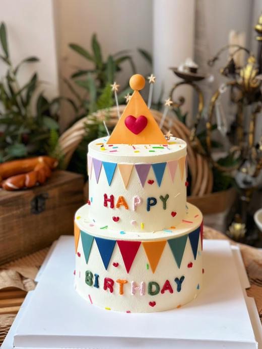 翻糖装饰，ins风小可爱蛋糕，全部装饰可食用，颜色或小有不同，需提前24小时以上预定 商品图0