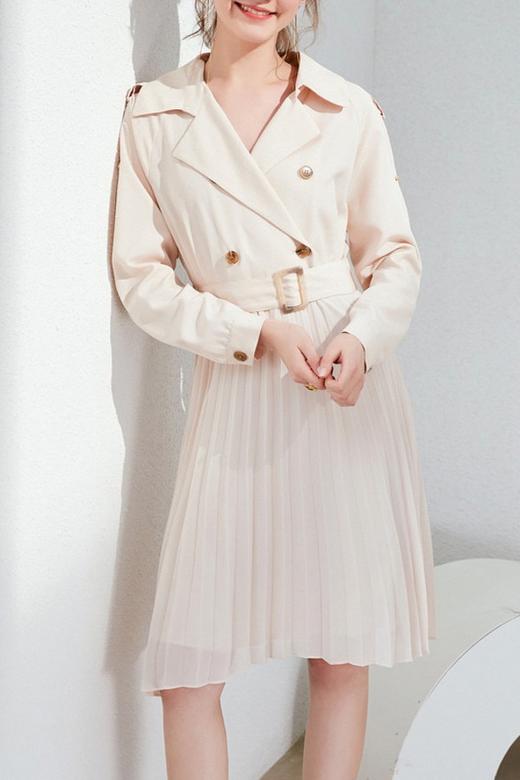 Y.SING衣香丽影 米色风衣式百褶连衣裙 9651 商品图3