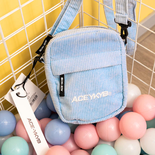 YKYB灯芯绒斜挎包复古多色简约百搭背包 商品图2