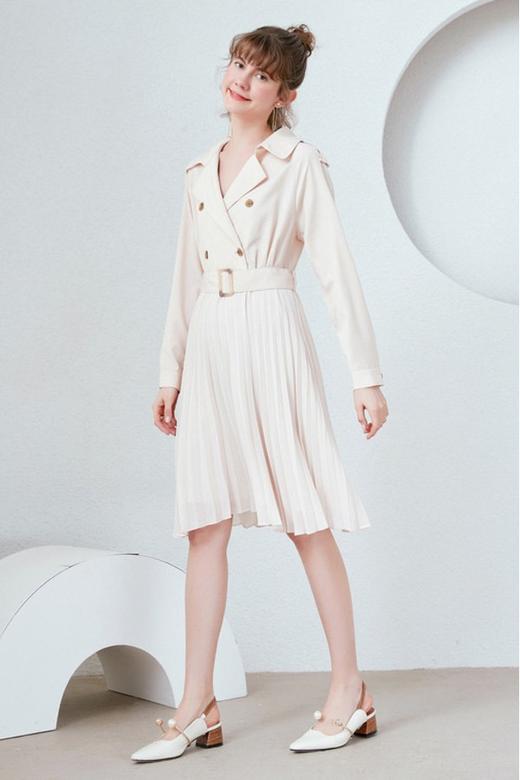 Y.SING衣香丽影 米色风衣式百褶连衣裙 9651 商品图6