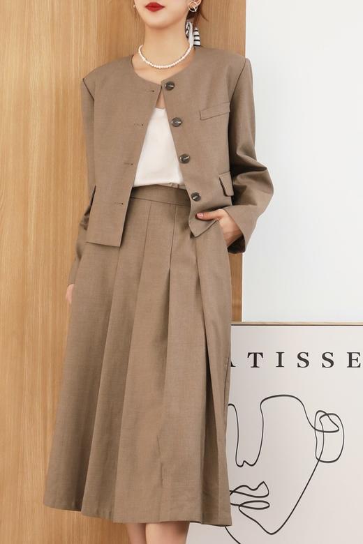 Le Malene 浅咖色无领外套半裙套装 13525 商品图2
