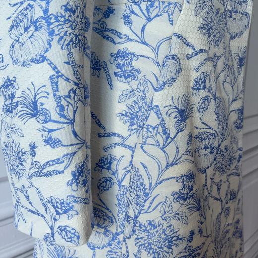 定制—“青花瓷”经典S廓型立体浮雕花色中长款风衣外套  2206003 商品图3