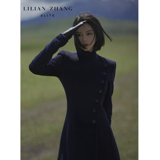定制—热力感穿搭、单排扣A摆超气场、英伦风复古长款大衣 2306003 商品图1