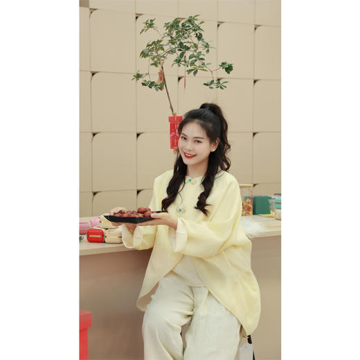 【贺春系列】中式小衫+吊带+开衩阔腿裤（24710023+24718016+24709024-半见） 商品图2