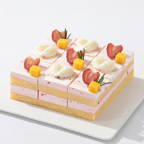 【莓莓酸奶格格】午后甜点和周末小聚推荐。酸奶x草莓奶油，甜酸绵密，细腻可口。（哈尔滨幸福西饼）