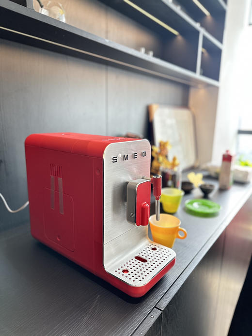 SMEG/斯麦格BCC02全自动咖啡机意式打奶泡拉花研磨一体家用办公室 商品图3