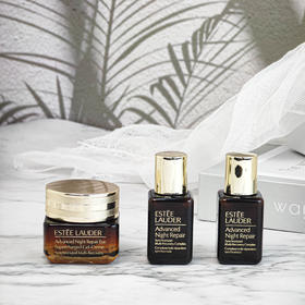 雅诗兰黛抗蓝光精华眼霜15ml+
雅诗兰黛小棕瓶精华15ml*2或眼霜小样*2 礼盒装