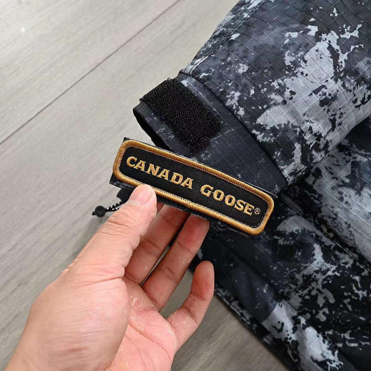 CANADA GOOSE加拿大鹅23ss冬季爆款Mosa迷彩连帽羽绒棉服！ 商品图11