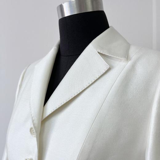 新风貌--The New Look经典之韵-白色西装拱针时尚短款外套2205024 商品图2