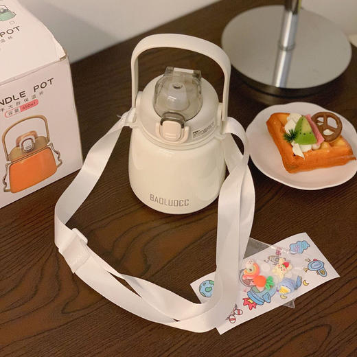 【送随机贴纸立体贴+清洁套件，多款可选高颜值！】宝宝儿童卡通保温杯，女学生大容量不锈钢水杯，高颜值大肚杯子带吸管水壶，大肚设计 不易倾倒 更加稳定！ 商品图9