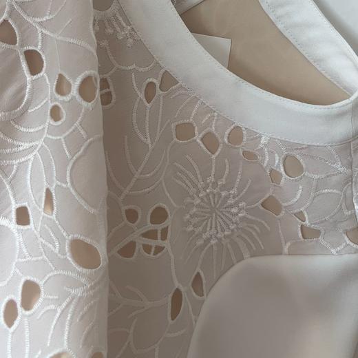 定制—Gentlewomen—多元风貌—Lace拼接修身连衣裙 2301995 商品图3