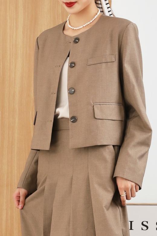 Le Malene 浅咖色无领外套半裙套装 13525 商品图4