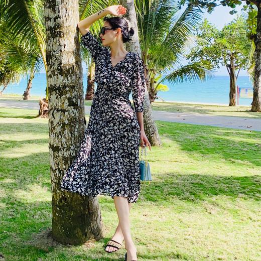 定制—法式V领气质—时尚清新碎花裙-度假风 印花连衣裙  2001039 商品图2