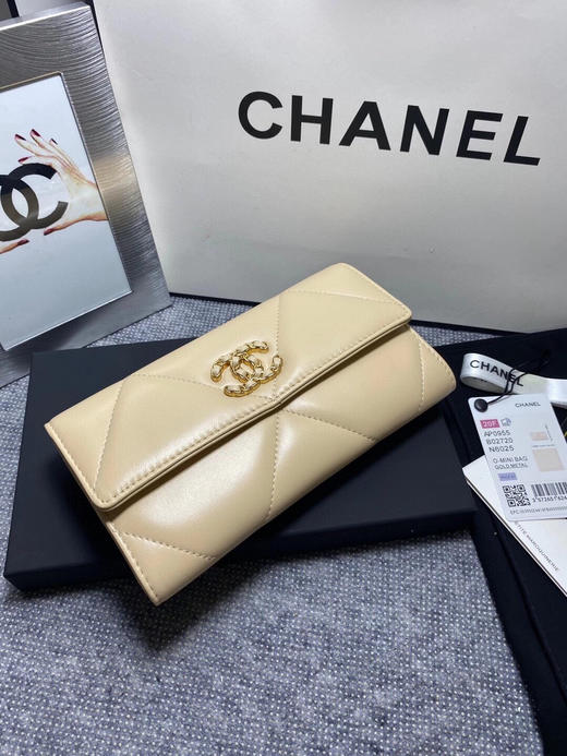 秋冬特惠💰600 原单香奈儿 Chanel 19K非常重磅的标志性系列 手拿包P0955 超大菱格纹 商品图2