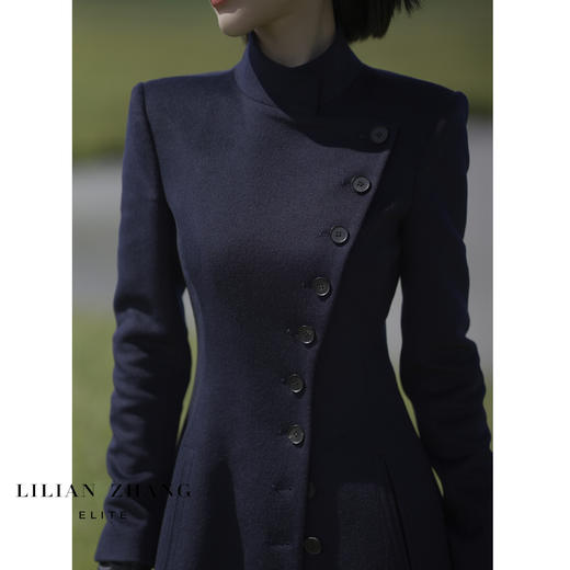 定制—热力感穿搭、单排扣A摆超气场、英伦风复古长款大衣 2306003 商品图2