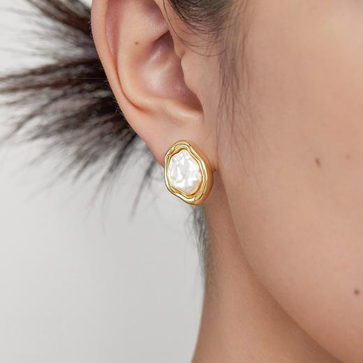 Oflye潮流饰品 法式复古巴洛克异形珍珠耳环女小众设计感气质耳钉不规则轻奢耳饰 商品图1