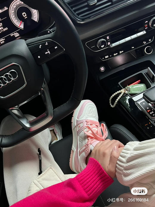 LVTrainer 粉色（原厂版本） 商品图0