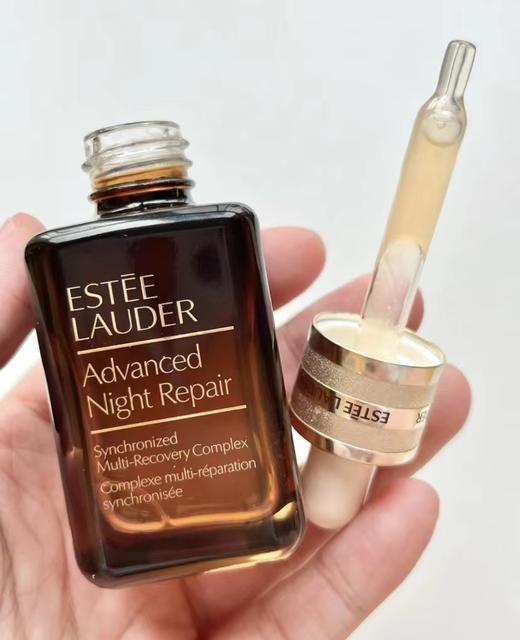雅诗兰黛小棕瓶精华50ml+
雅诗兰黛小棕瓶精华15ml小样 礼盒装 商品图2