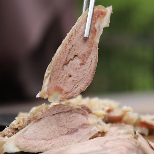 【四处观察-专享】花生嫂私厨~黑山羊羊肉汤，无抗+无公害双认证野地黑山羊，鲜肉鲜供，40年老店，大火慢炖8小时，不添加多余的调味，人均40-60元即可品味一顿暖暖的羊肉汤锅 商品图3