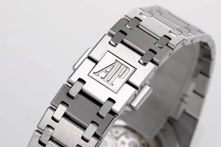 xf厂复刻爱彼手表15202超薄机械对比原装