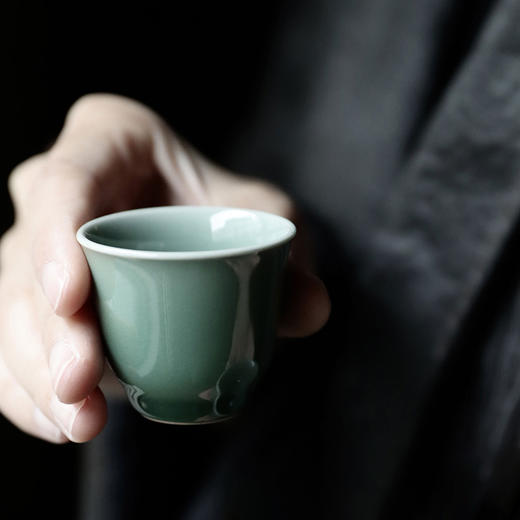 龙泉青瓷严少英素面小杯品杯茶杯功夫小茶杯陶瓷喝茶专用家用待客品茗杯 商品图2