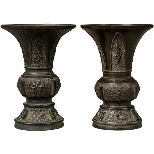 清 铜蕉叶纹出戟花觚（一对） 商品图5