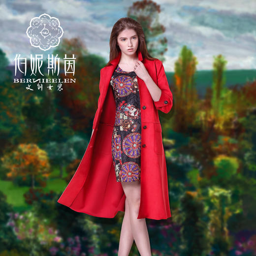 【伯妮斯茵】红色风衣--绿葡萄园--《生命之美-梵高的花园》161D277 商品图4