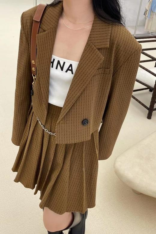 amadella 短款咖色西装外套百褶短裙套装 13803 商品图2