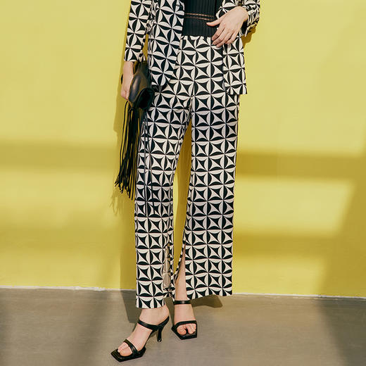 EITIE爱特爱春季新款撞色几何图形印花裤子7305004 商品图2