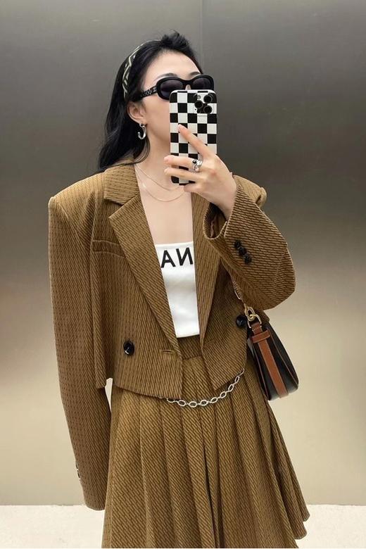 amadella 短款咖色西装外套百褶短裙套装 13803 商品图1