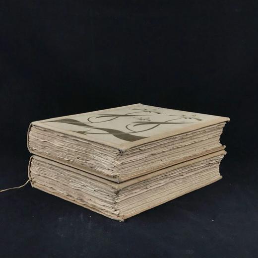 含藏书票！限量1500套1893-94年 马洛礼《亚瑟王之死》（全2卷） 比亚兹莱数十幅经典插图 漆布精装16开 商品图1