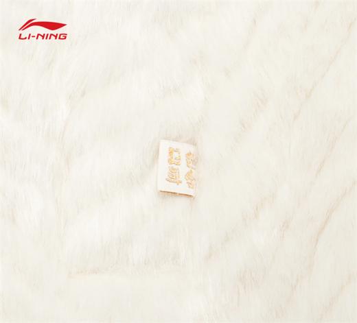 【S/M/L/XL断码】李宁日进斗金系列女子宽松仿皮草短外套AJDU002【库存有限，如无货将做退款，介意慎拍！】 商品图7