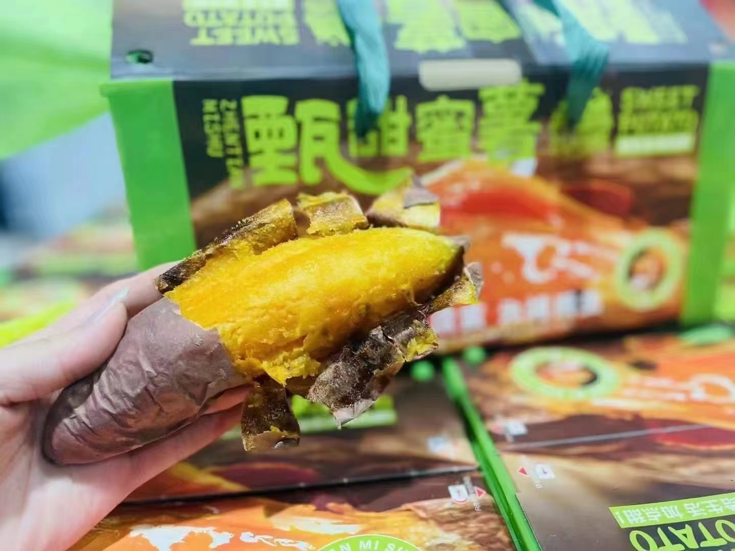 周四取货：【甄甜蜜薯】一箱毛重4.2斤左右，软糯香甜，口口留香！