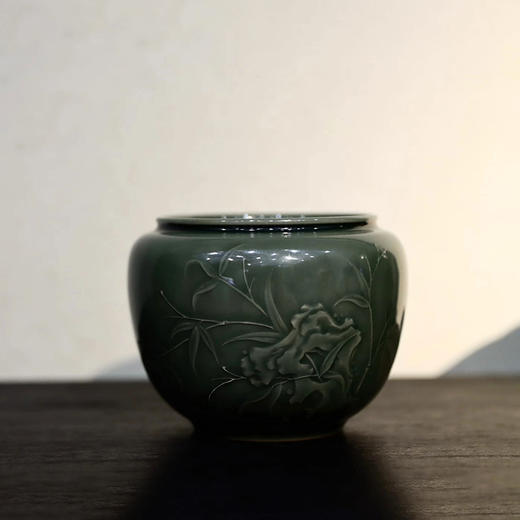 龙泉青瓷严少英清风竹韵水盂高端茶洗茶渣缸陶瓷建水废水桶烟灰缸茶具配件茶水缸 商品图0