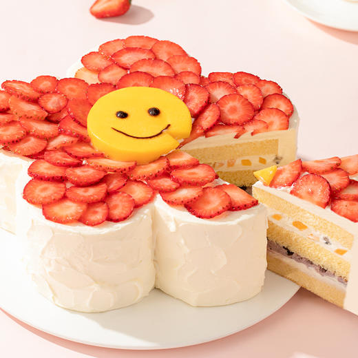 【幸福小红花】片片鲜草莓片绽放成小红花，呈现出光芒万丈的笑脸给人带来幸福和喜悦（厦门幸福西饼蛋糕正价） 商品图2