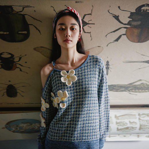 谜底套头针织衫女2024春新款复古文艺圆领露肩宽松毛衫241MZ0315 商品图1