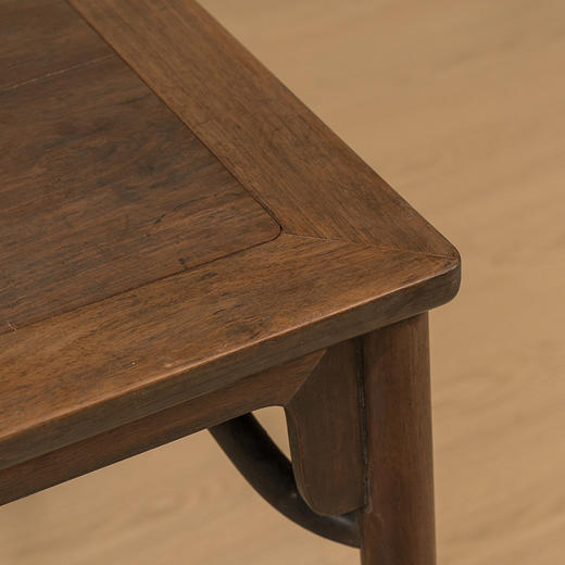 清 红木刀牙板霸王枨方桌 商品图3